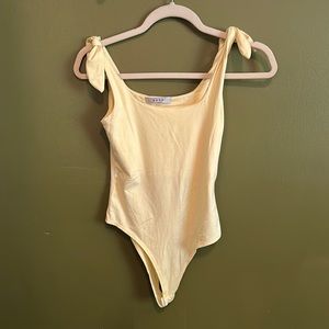 Light yellow size xs Bodysuit gaze brand